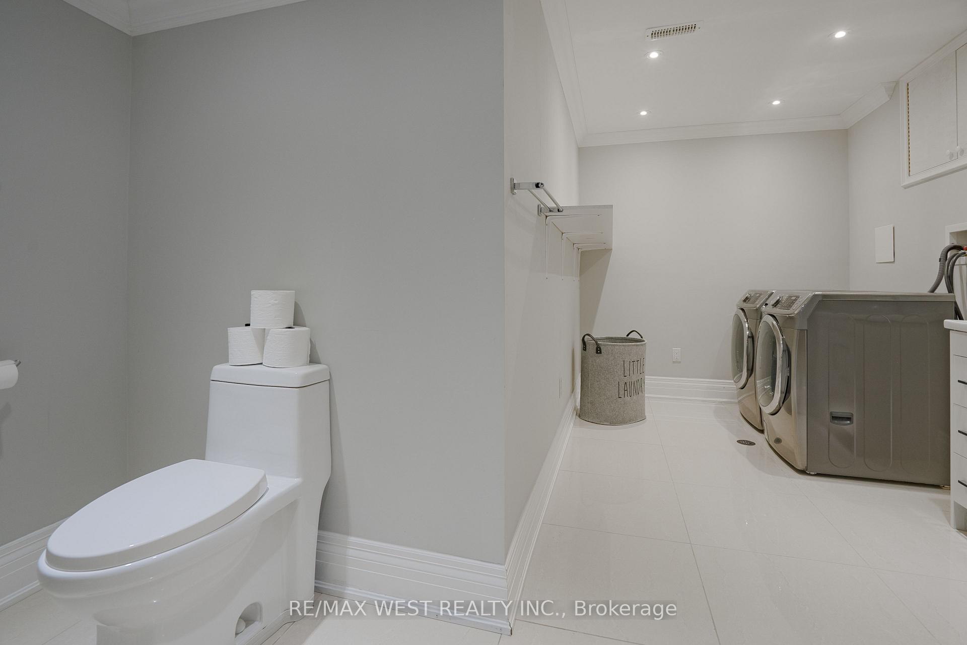 4 Elmview Court