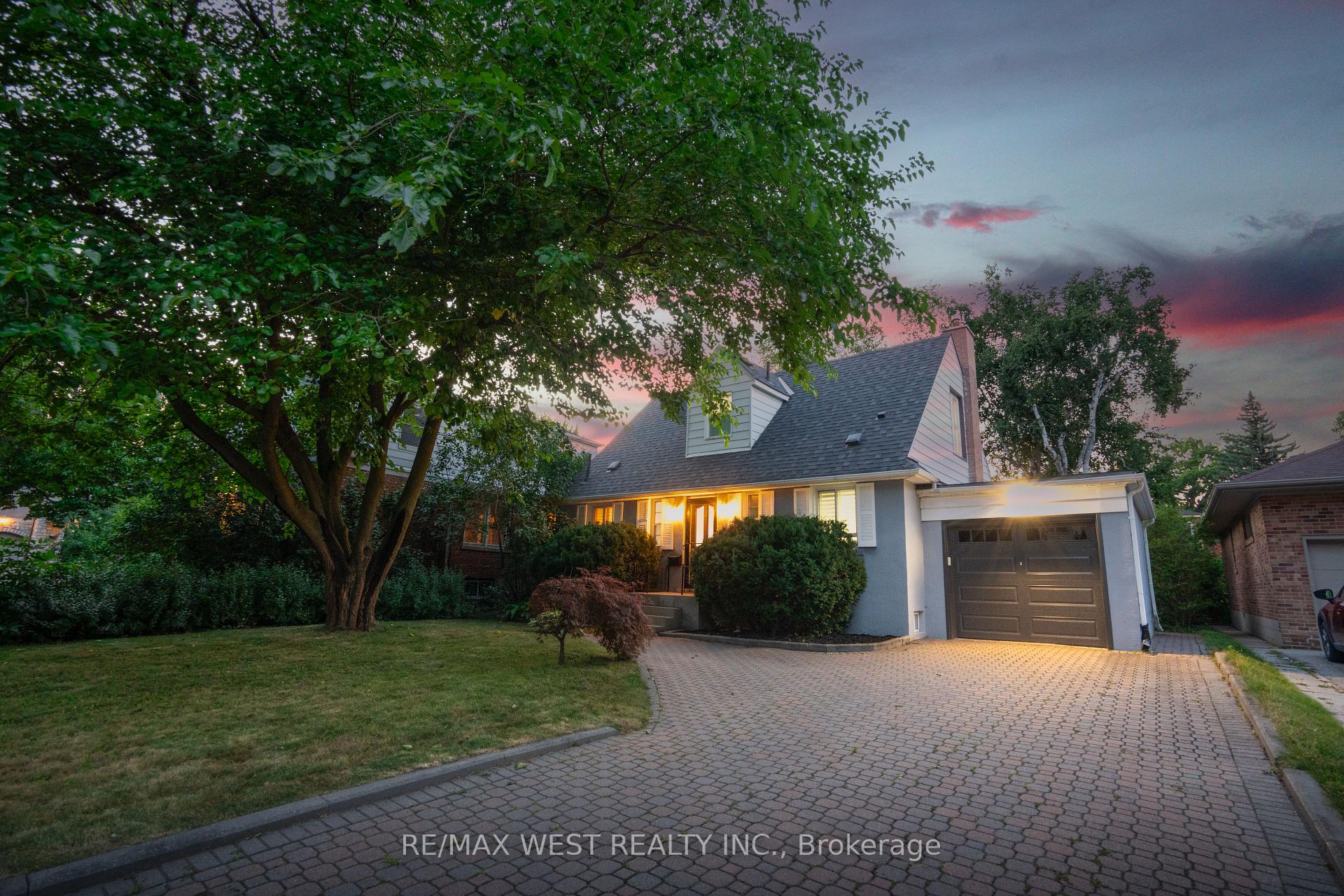 4 Elmview Court