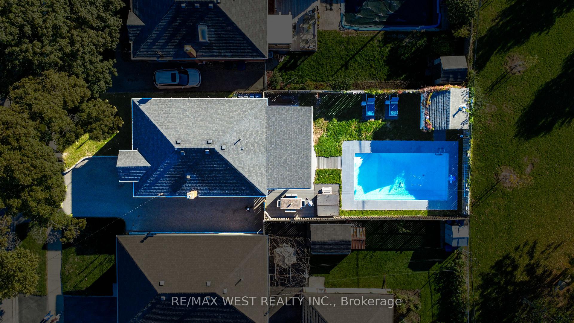 25 Silvercrest Avenue