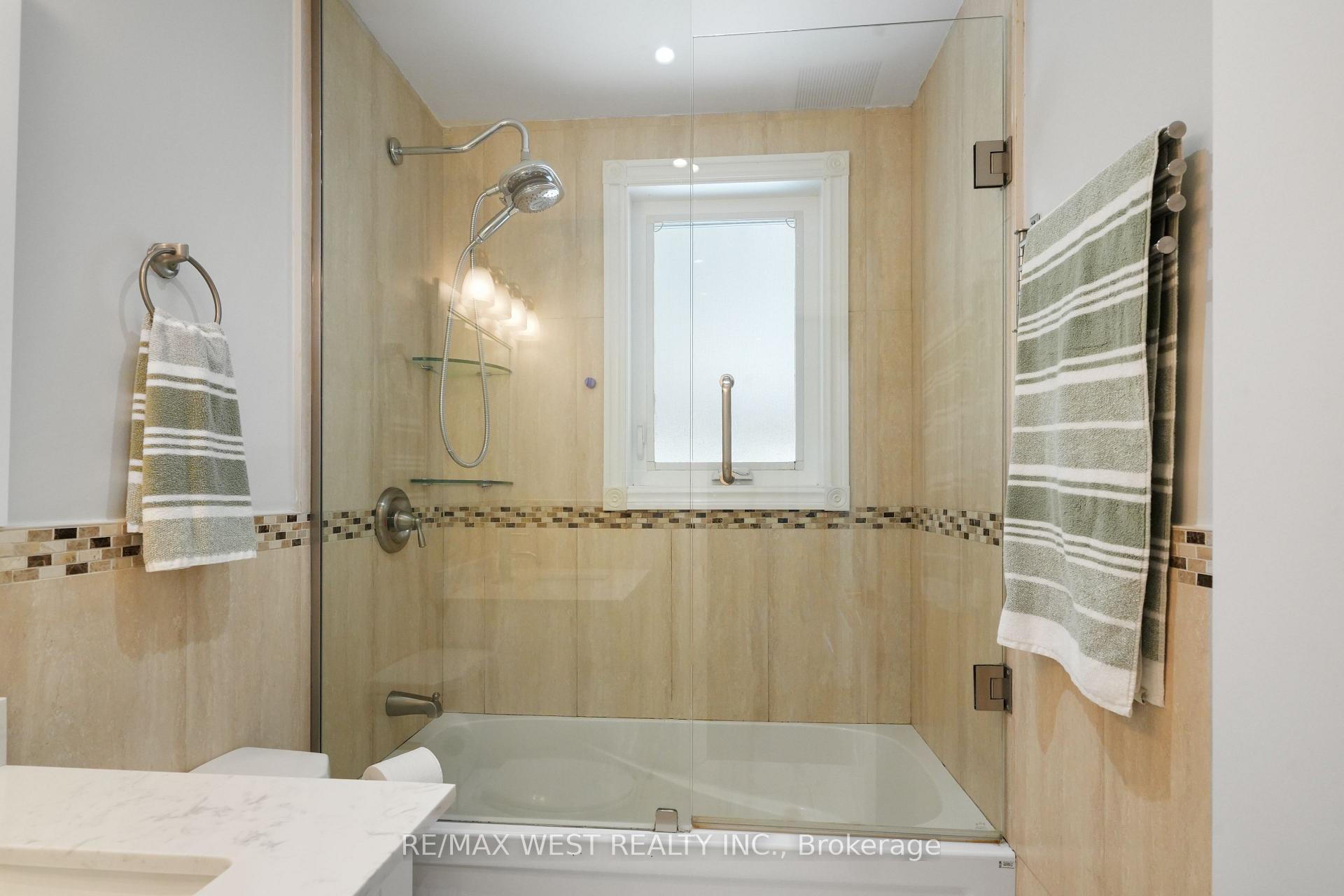 25 Silvercrest Avenue