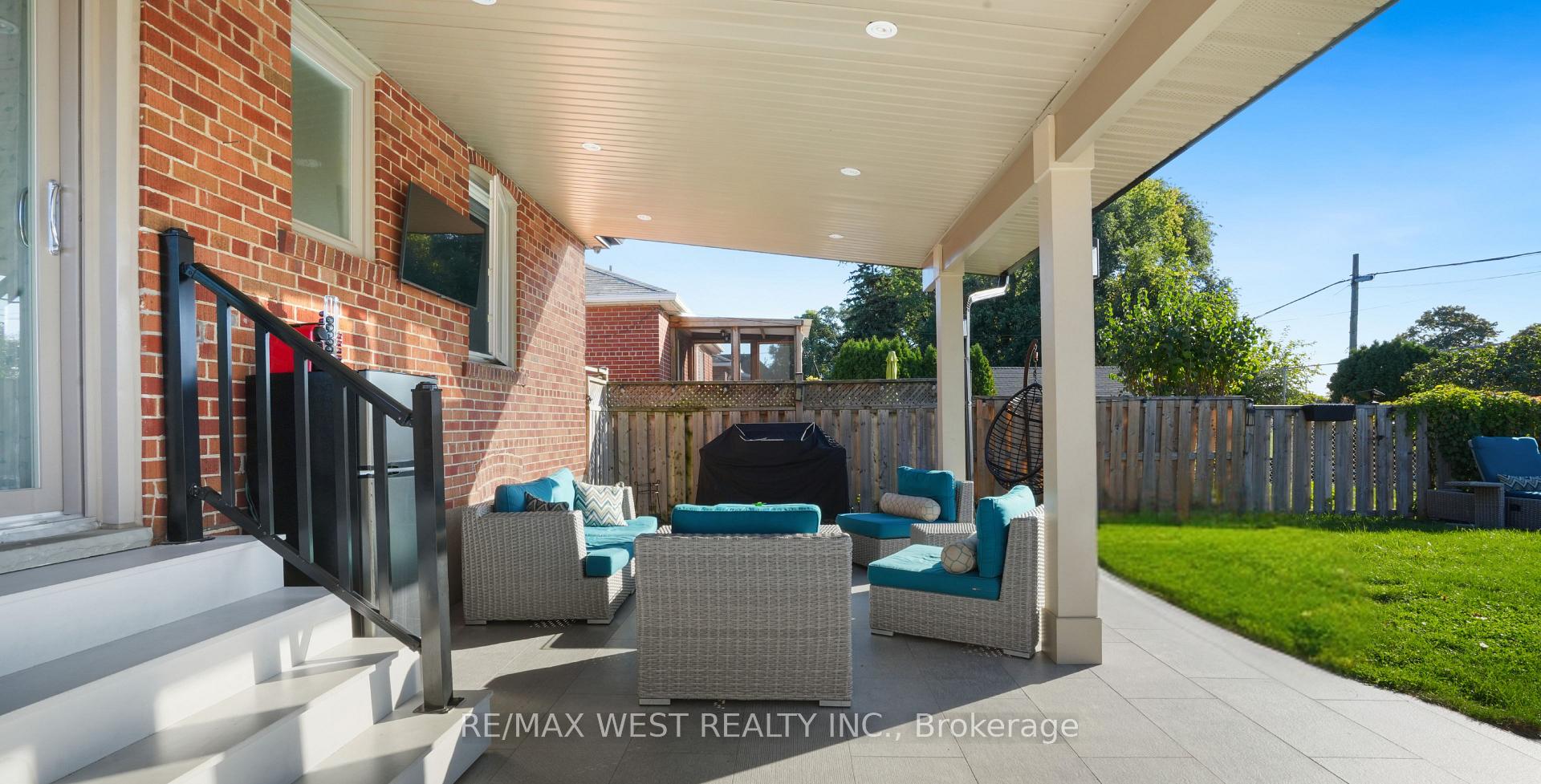 25 Silvercrest Avenue