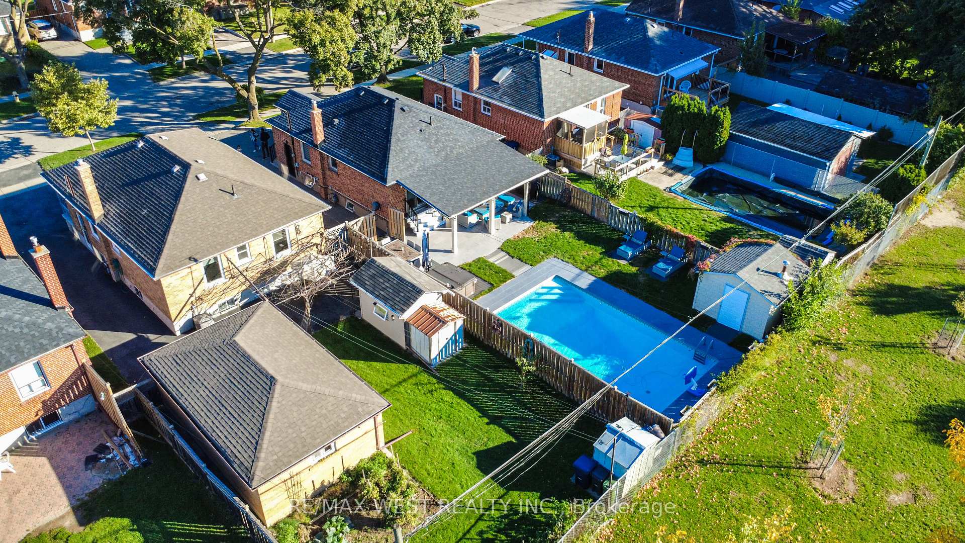 25 Silvercrest Avenue