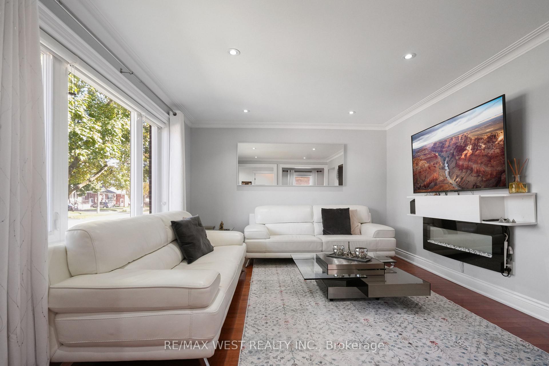 25 Silvercrest Avenue