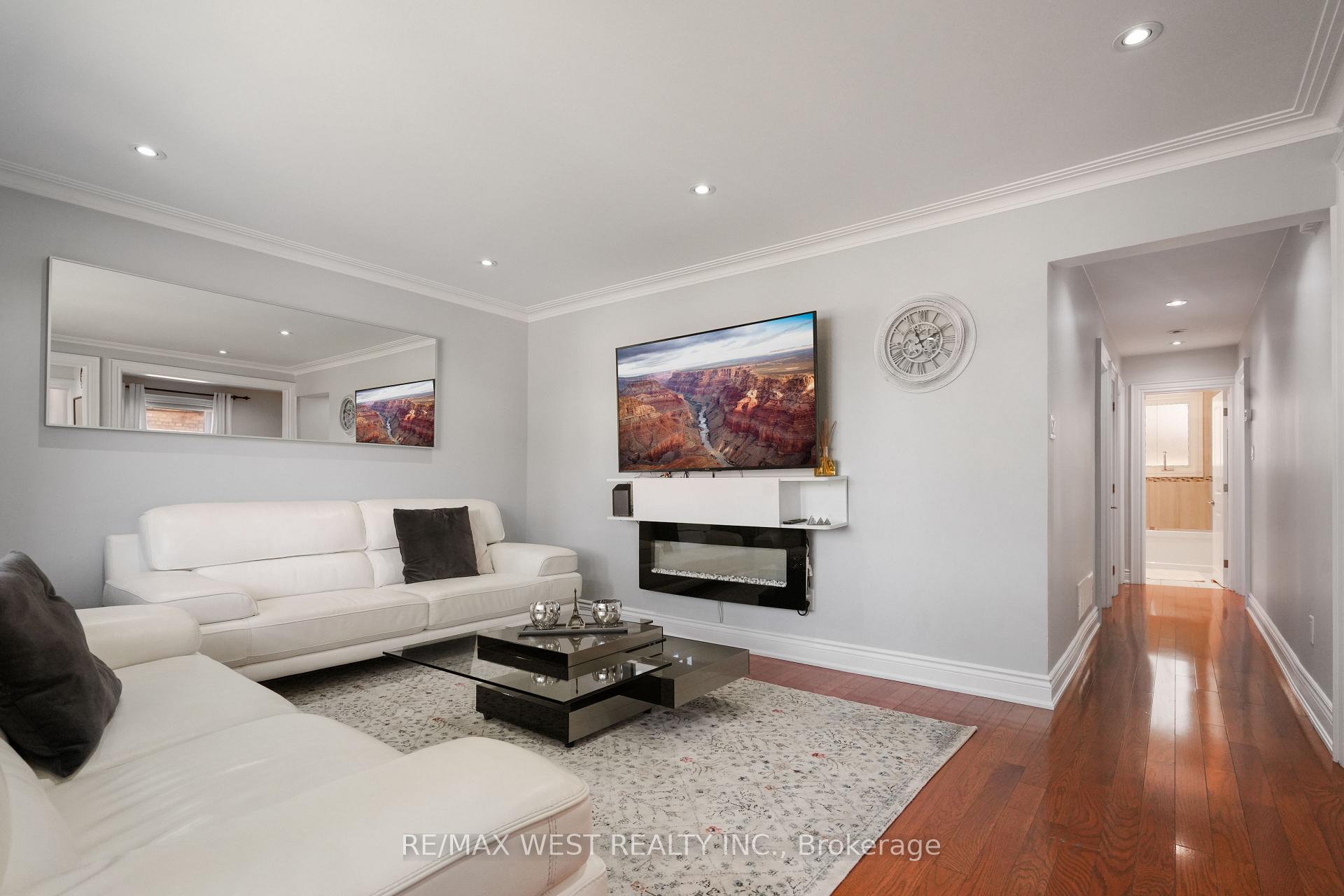 25 Silvercrest Avenue