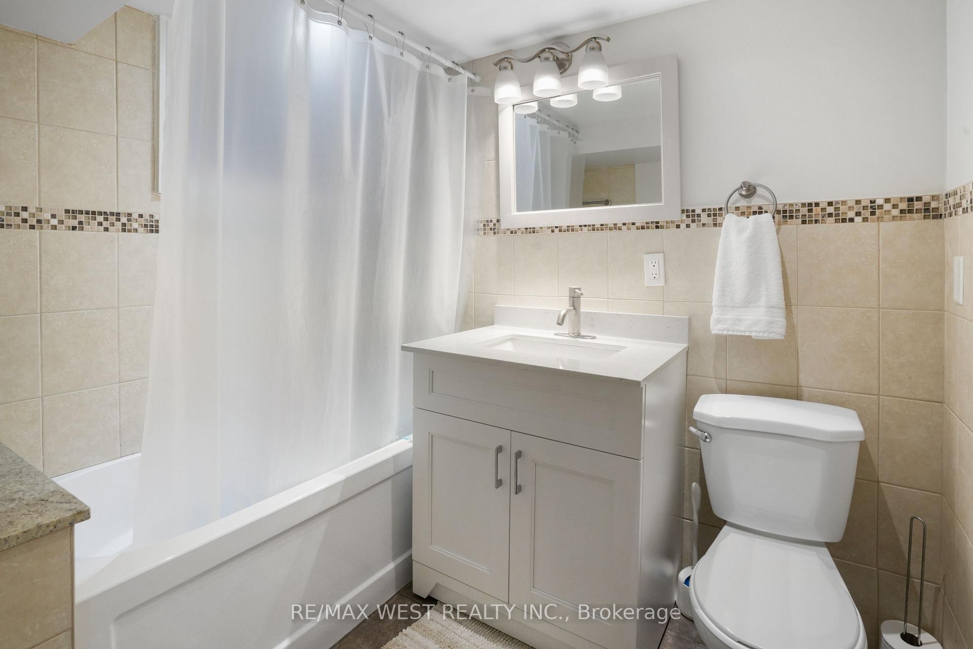 25 Silvercrest Avenue