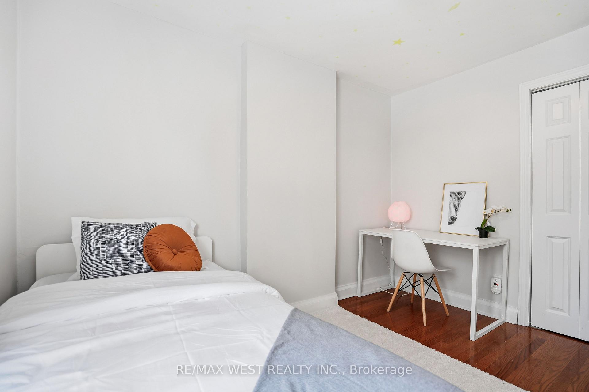 10 Allanbrooke Drive