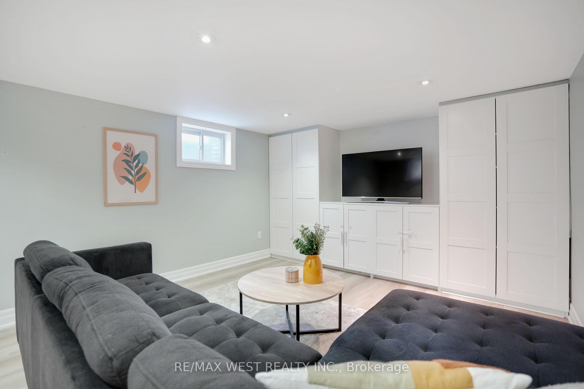 10 Allanbrooke Drive