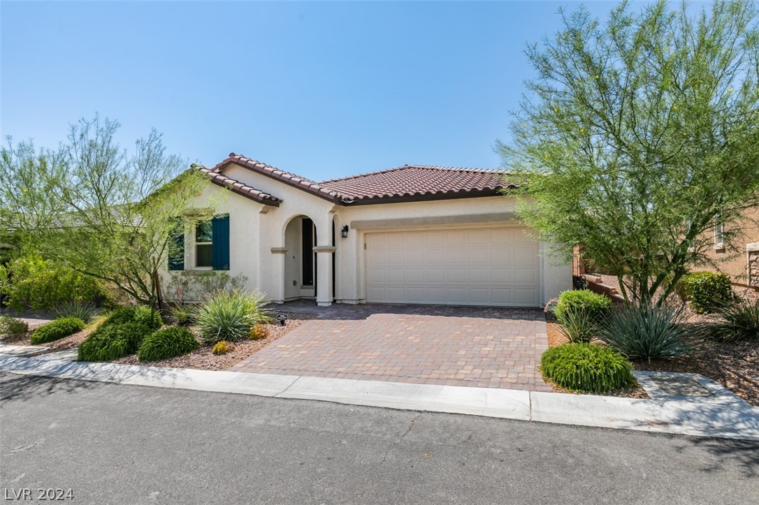 10829 Cowlite Avenue