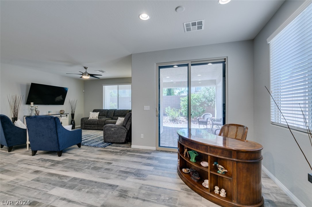 10829 Cowlite Avenue