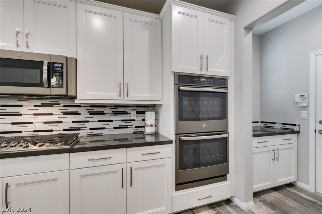 10829 Cowlite Avenue