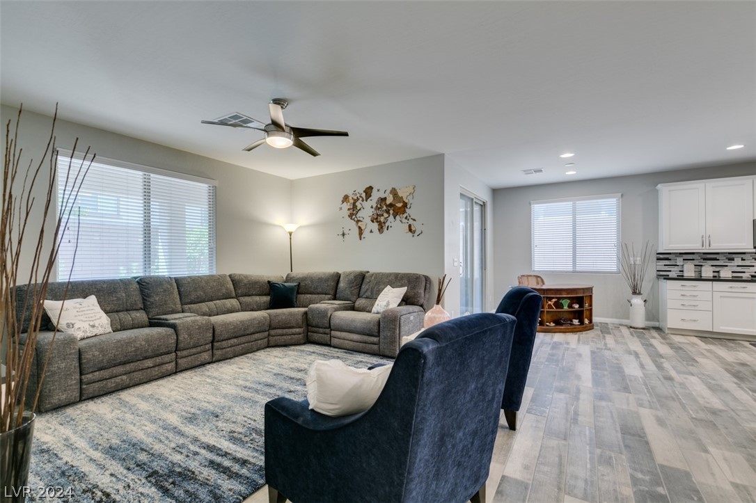 10829 Cowlite Avenue