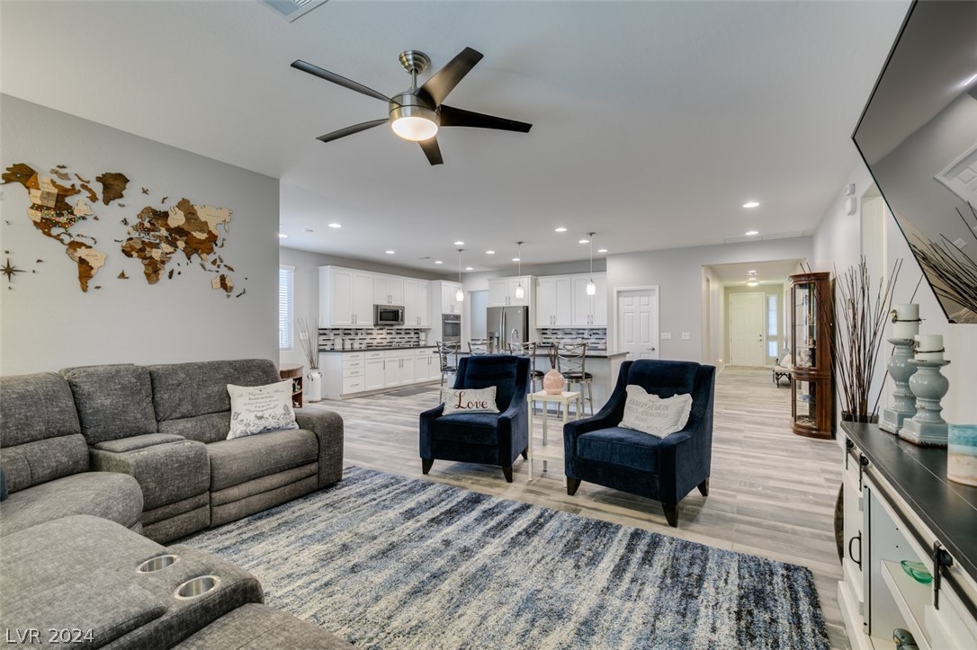 10829 Cowlite Avenue