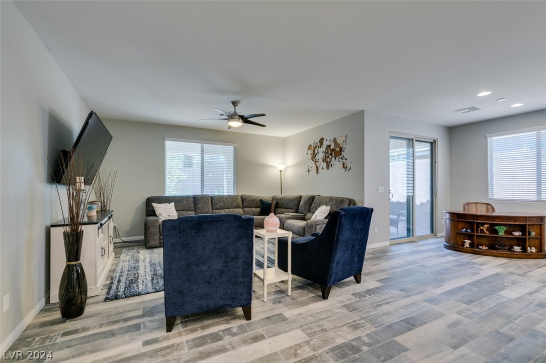 10829 Cowlite Avenue