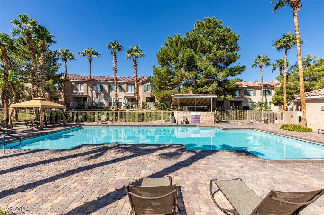 251 South Green Valley Parkway 1011