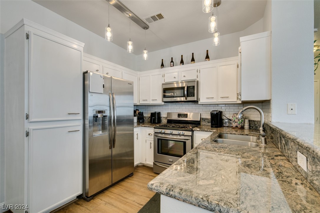 251 South Green Valley Parkway 1011