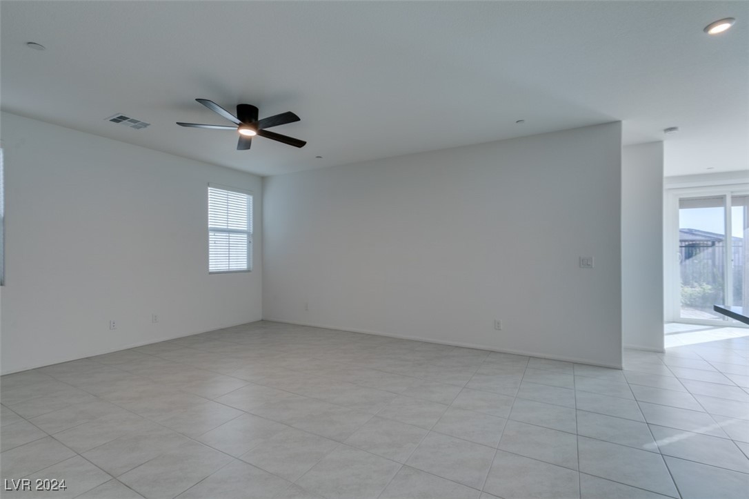 6858 Sweet Bay Street