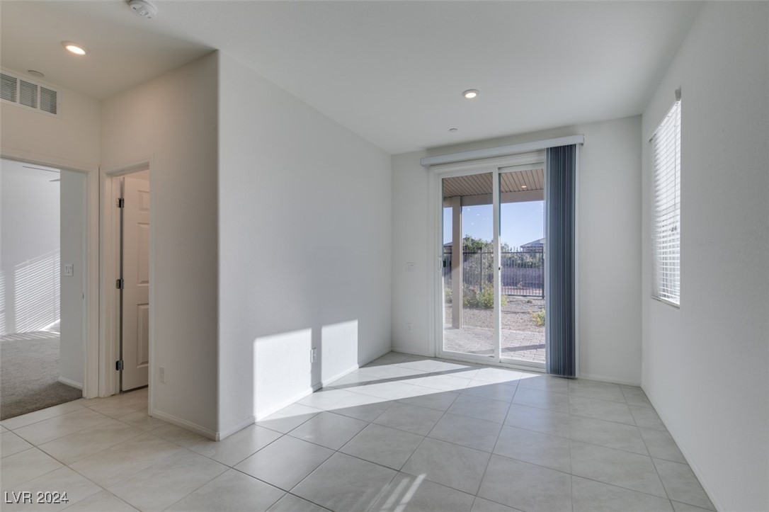 6858 Sweet Bay Street