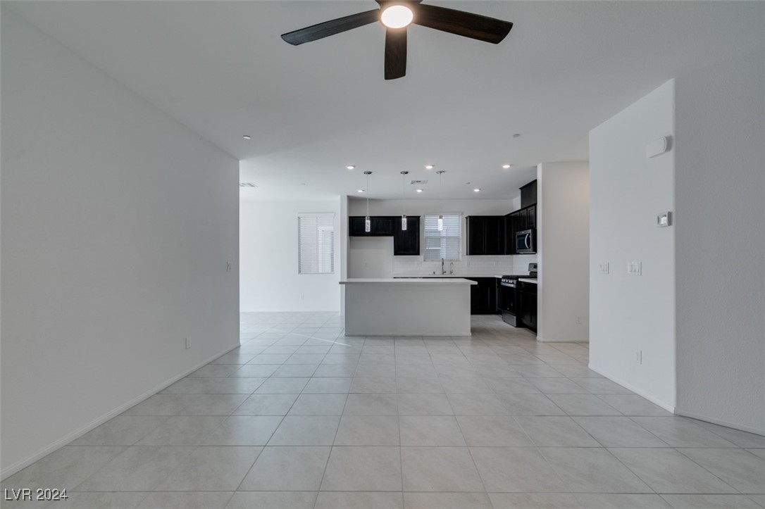 6858 Sweet Bay Street