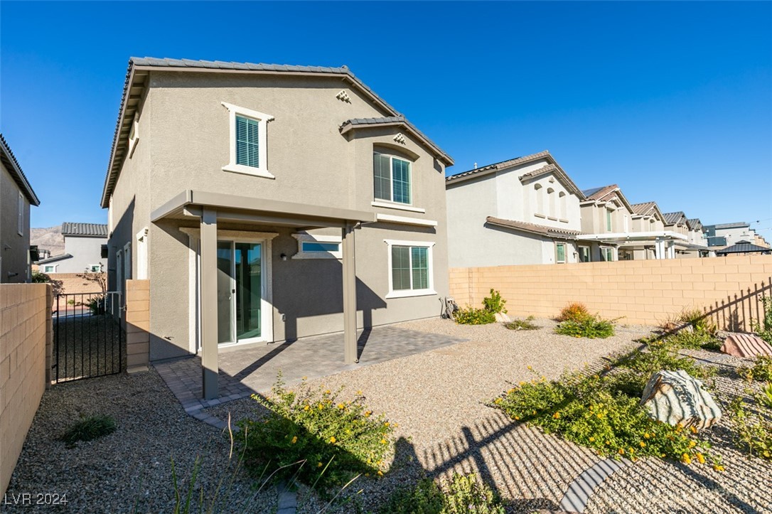 6858 Sweet Bay Street