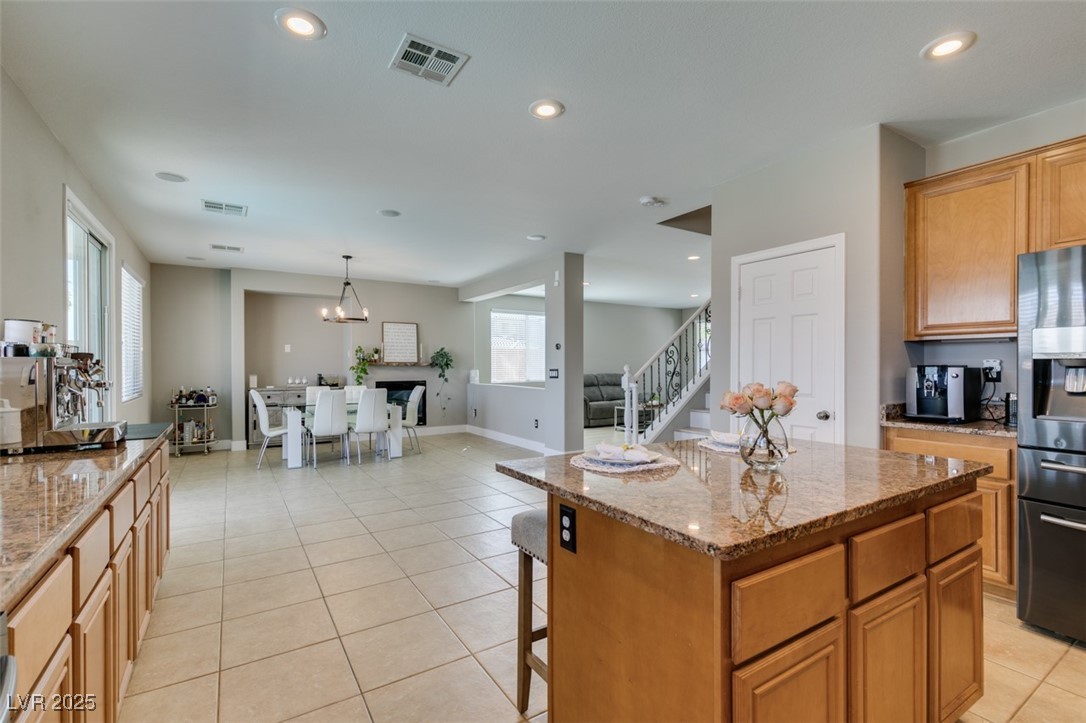 6220 Silver Edge Street