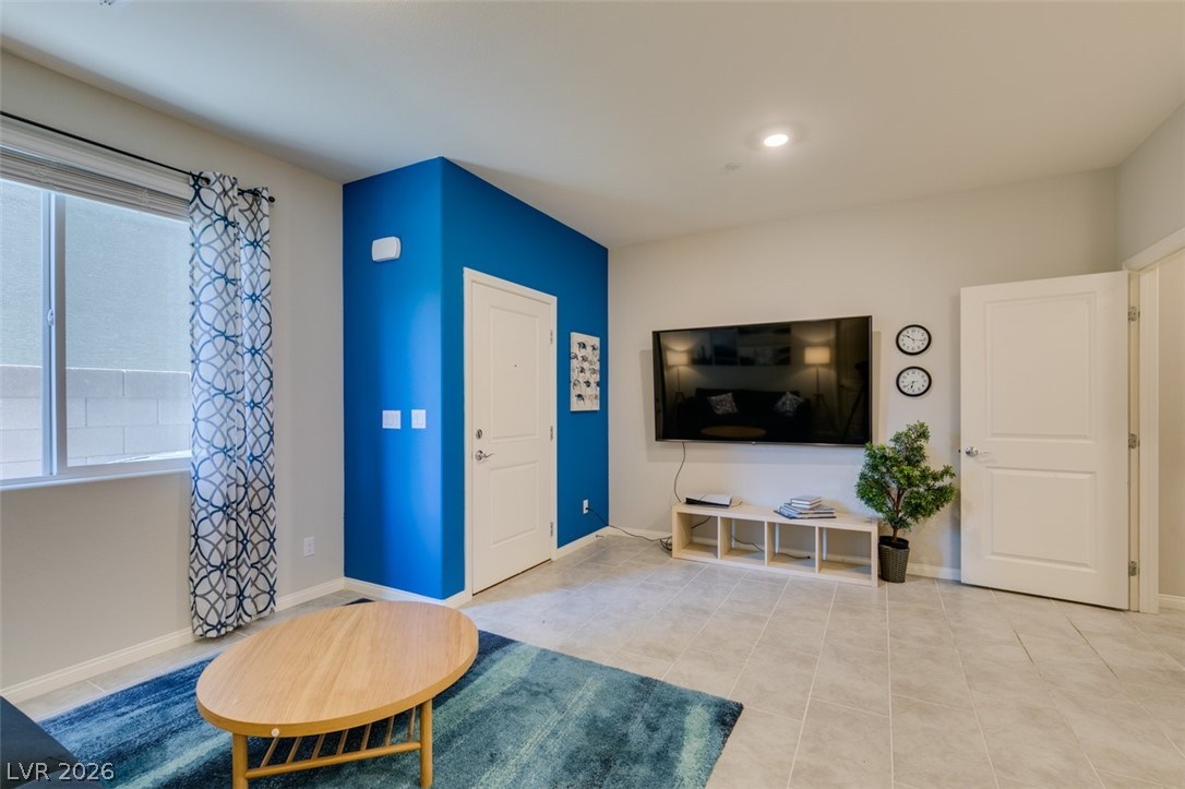 4049 Fossatello Avenue