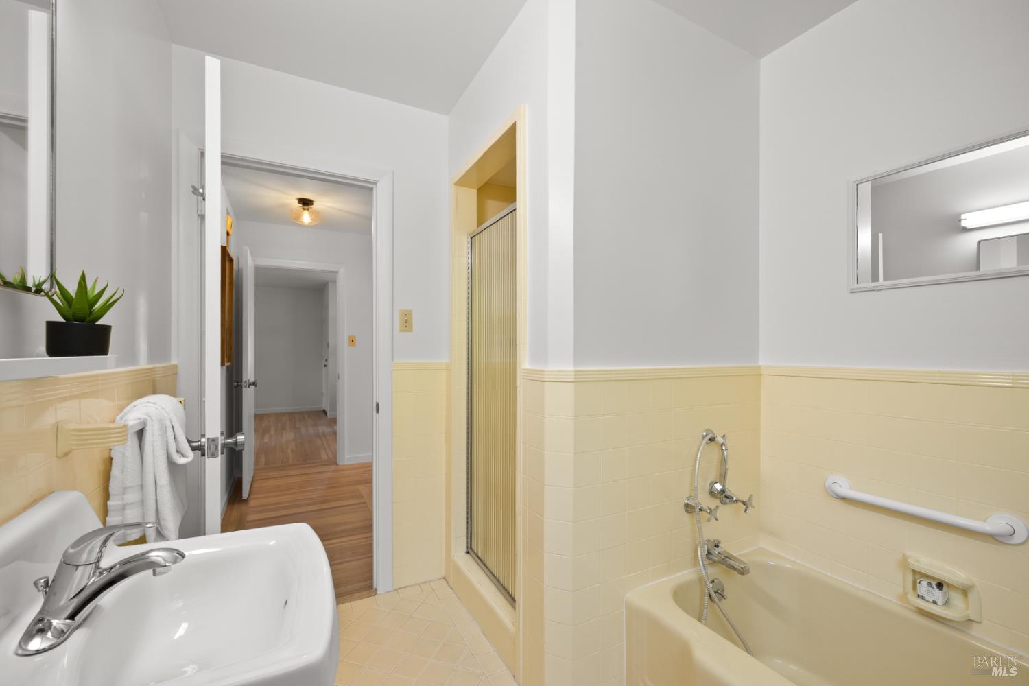 34 Manor Rd
