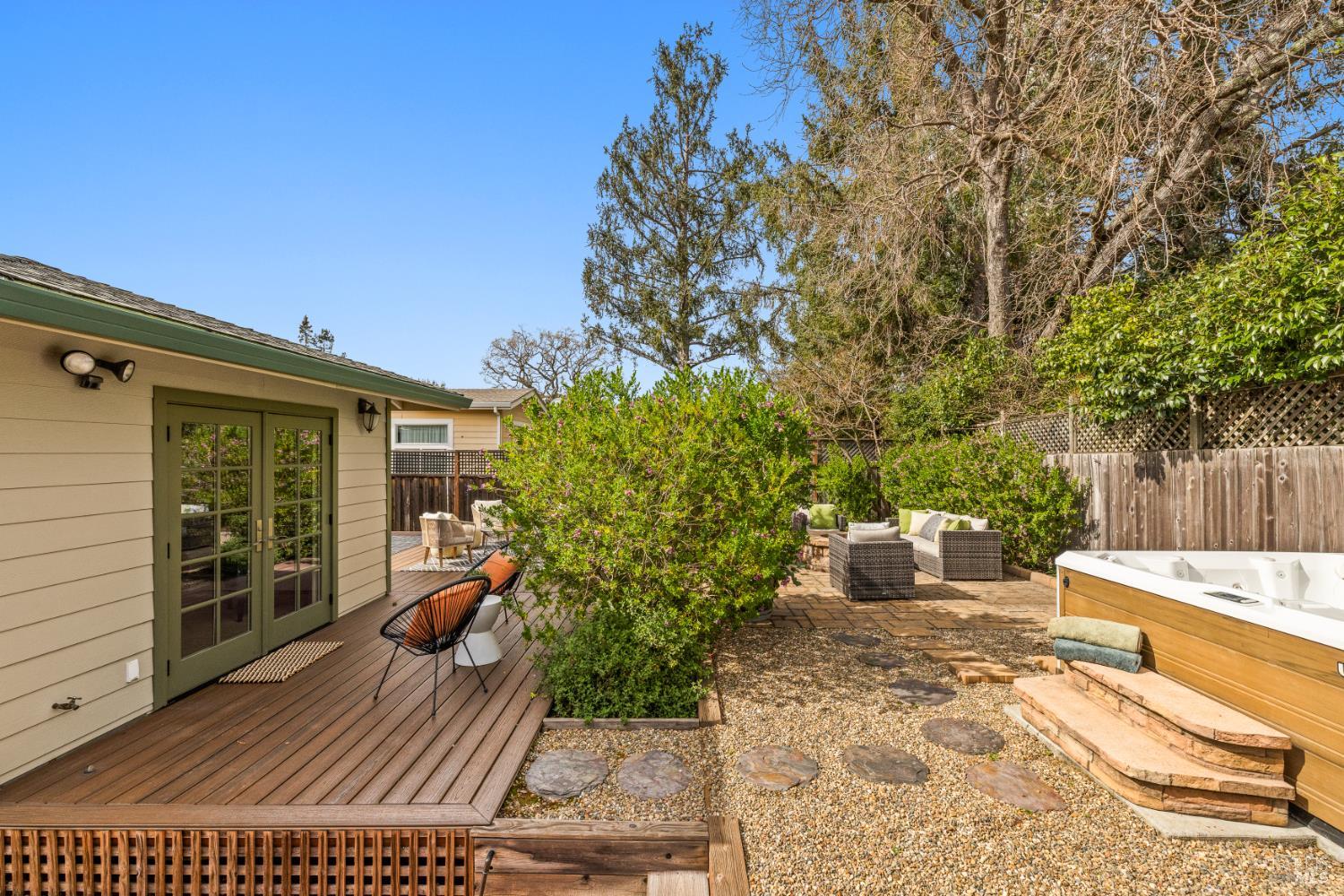 16 Washington Avenue