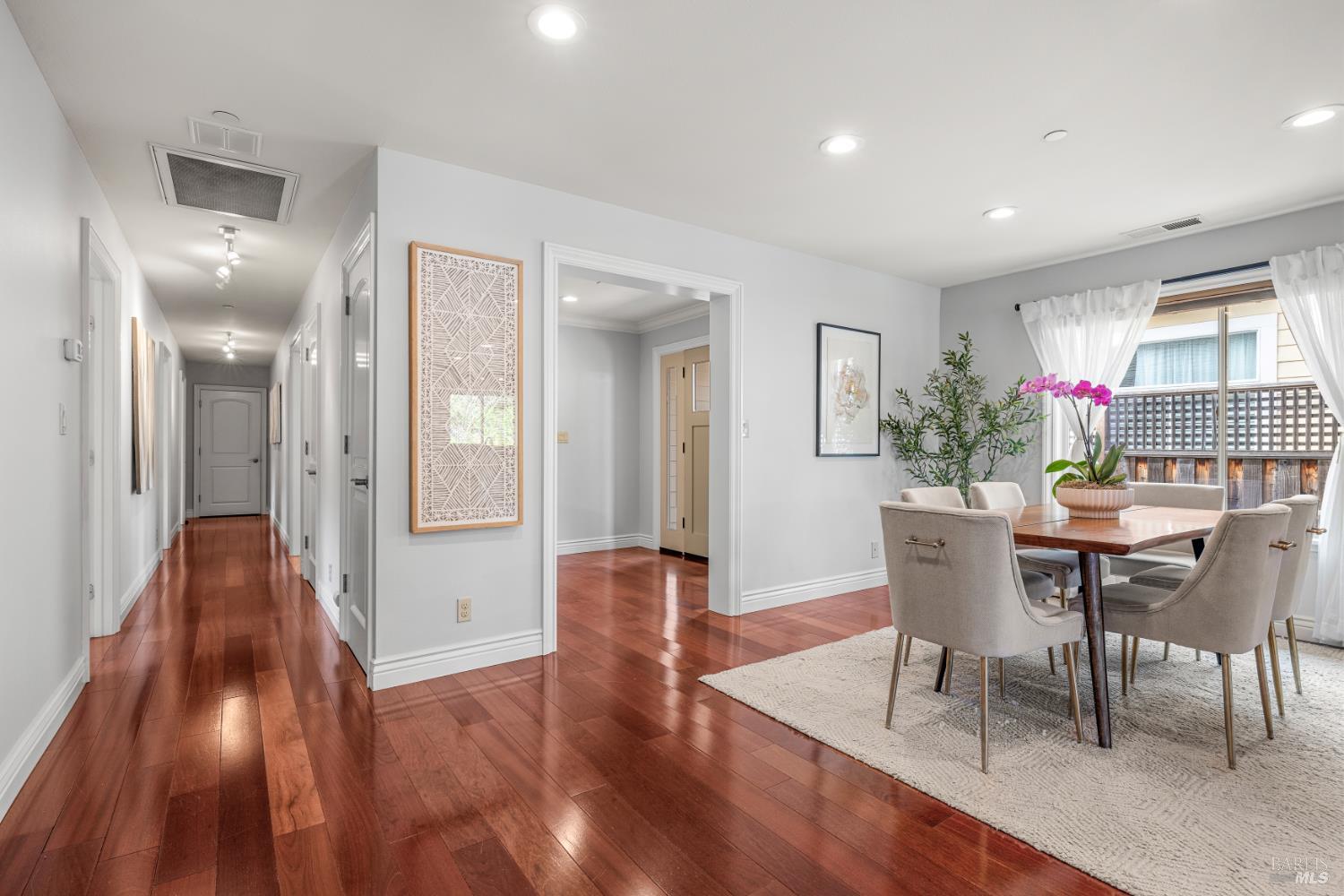 16 Washington Avenue