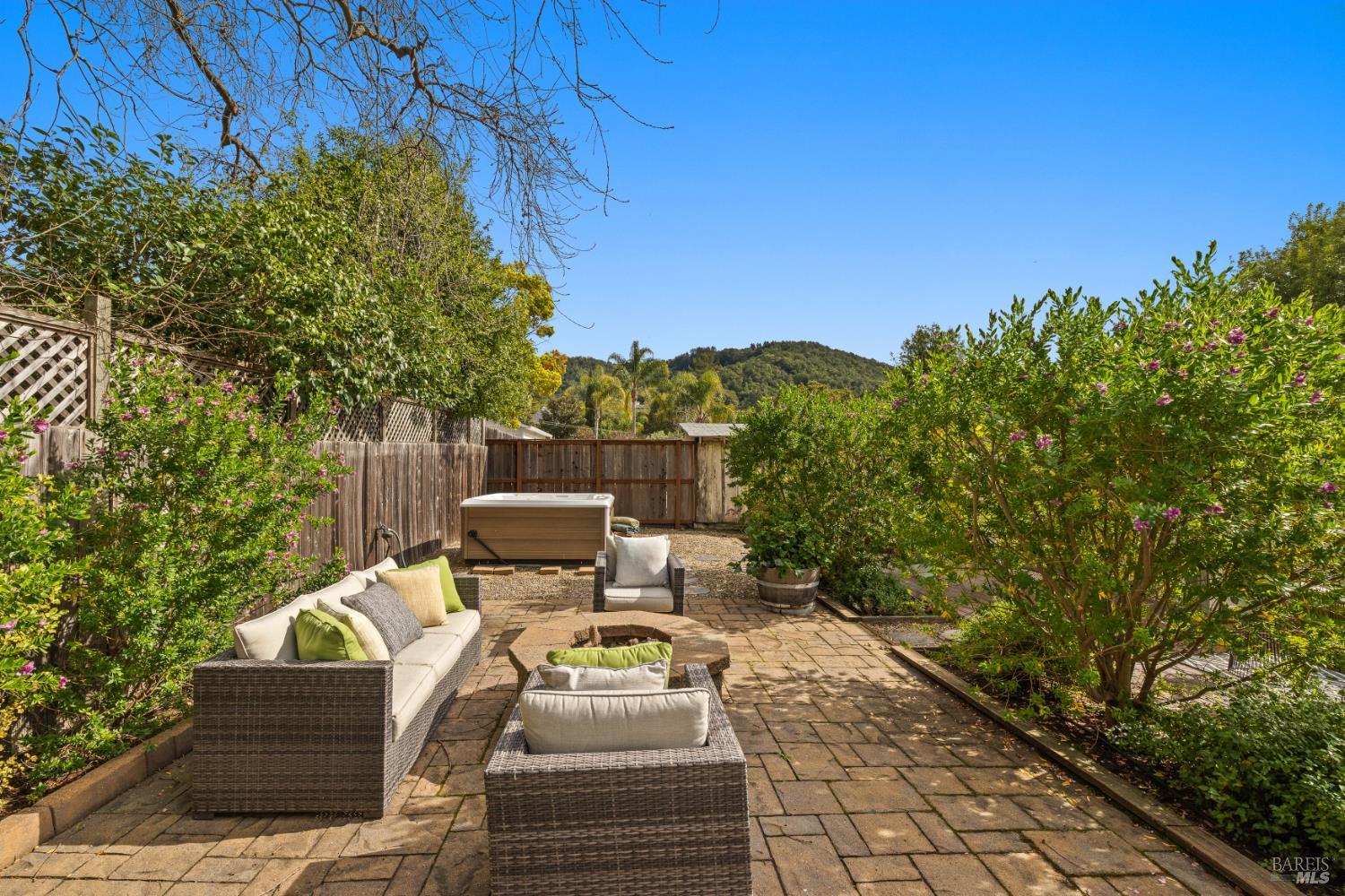 16 Washington Avenue