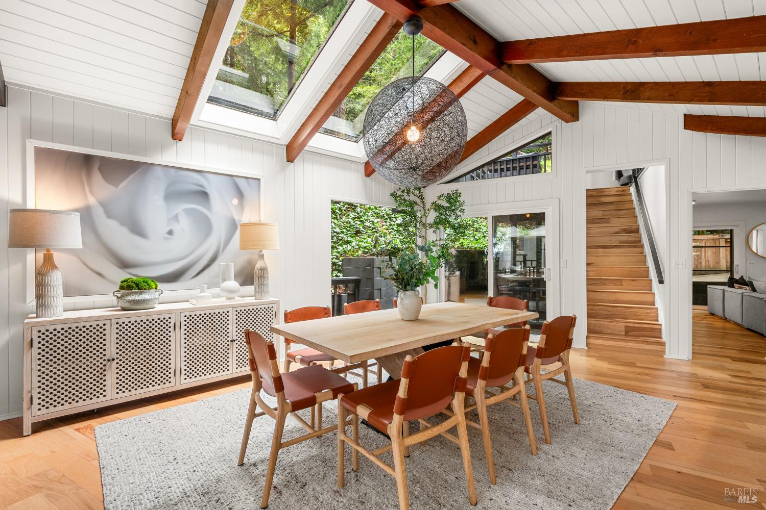 495 Redwood Avenue