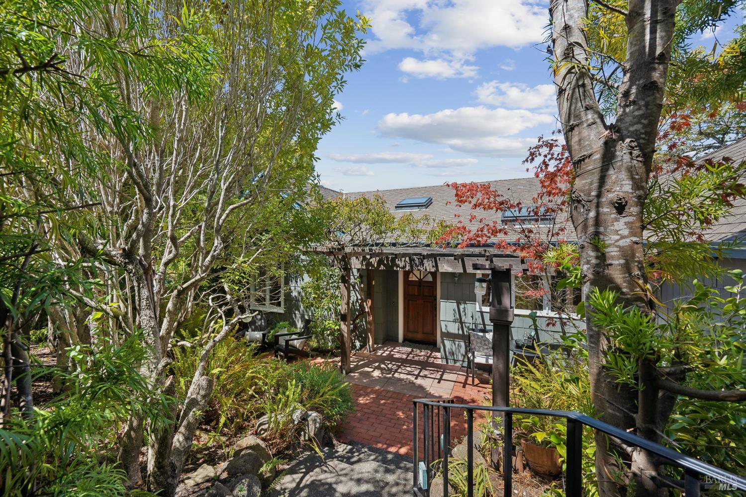 187 Molino Avenue