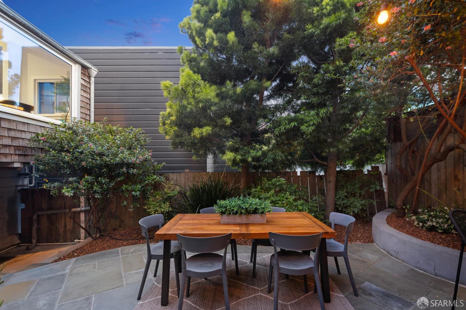 524 Ellsworth Street
