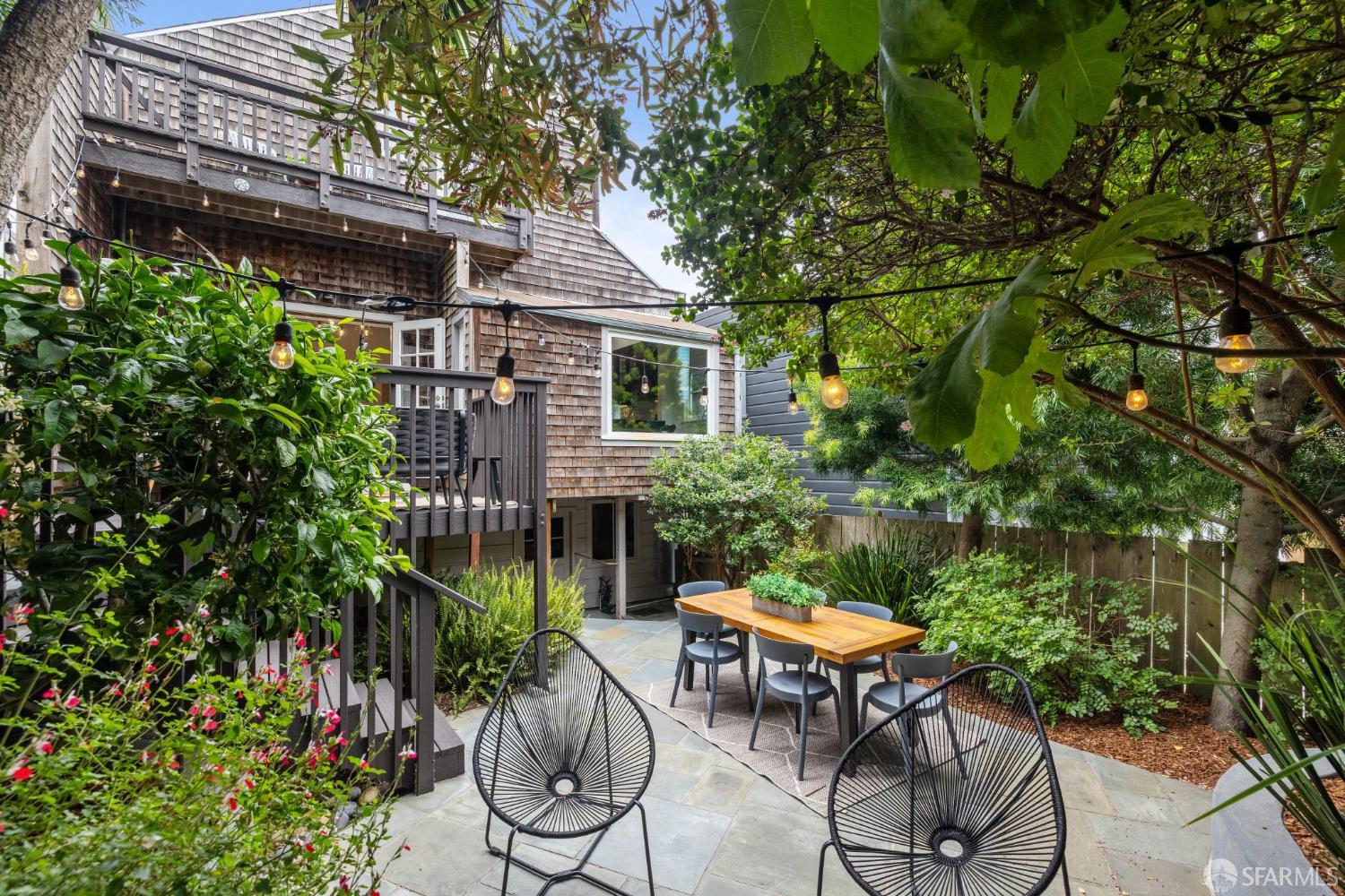 524 Ellsworth Street