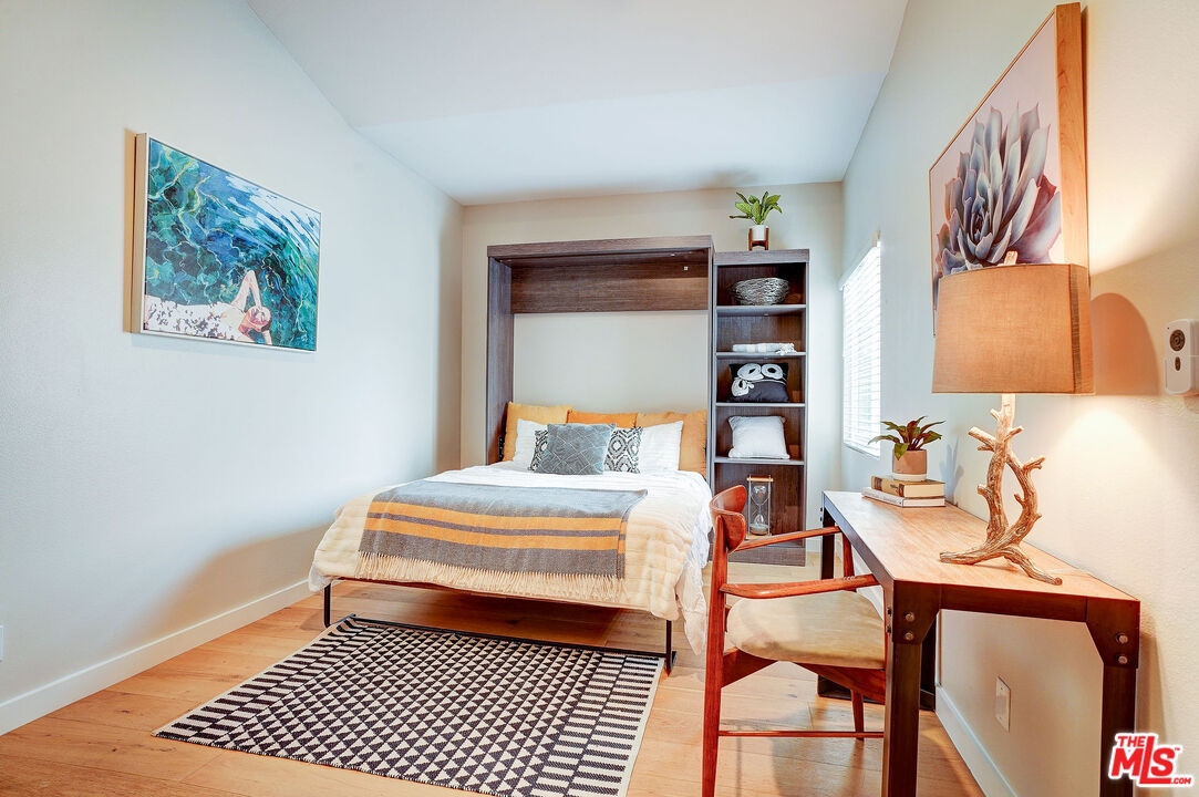 2405 34th St Unit: 9