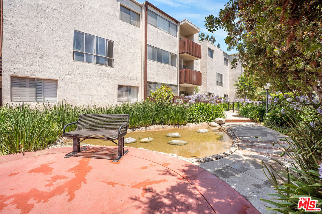 6000 Canterbury Dr Unit: D212