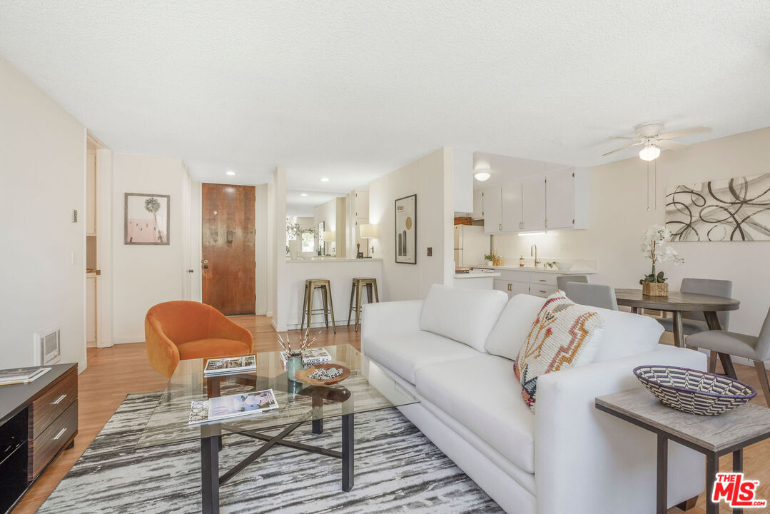 6000 Canterbury Dr Unit: D212