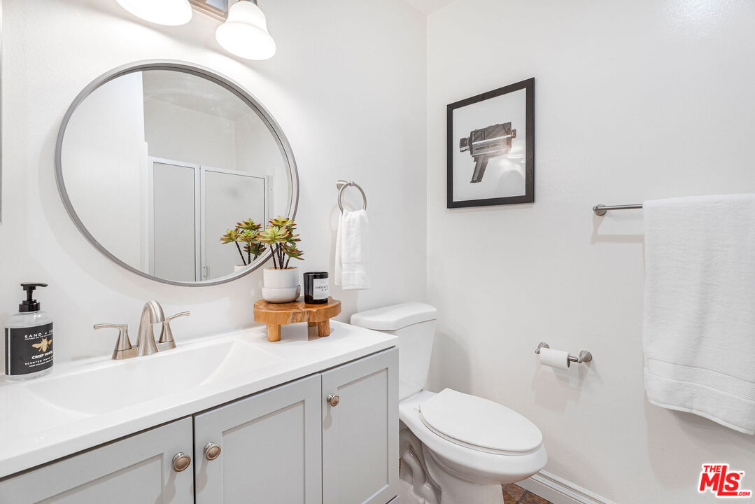 6000 Canterbury Dr Unit: D212