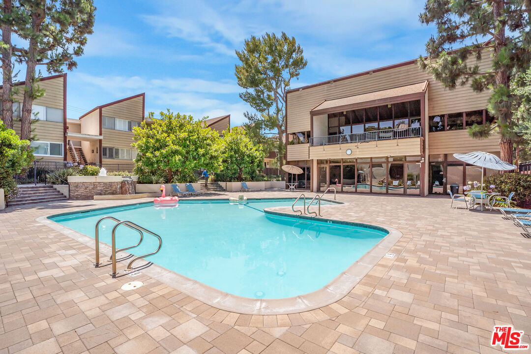 6000 Canterbury Dr Unit: D212