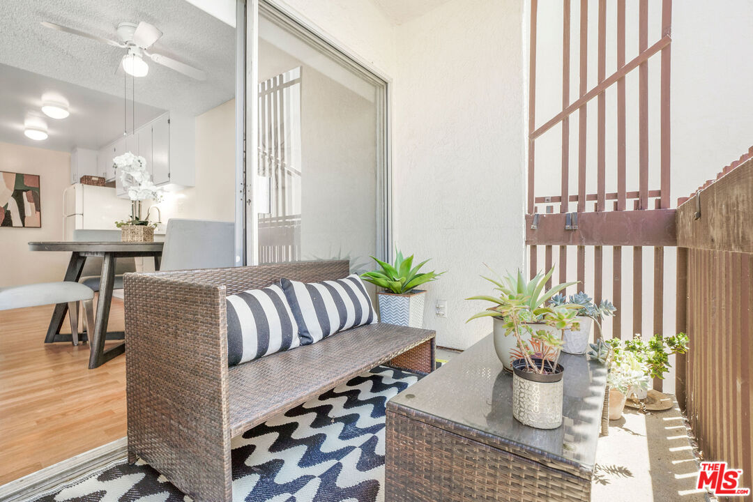 6000 Canterbury Dr Unit: D212