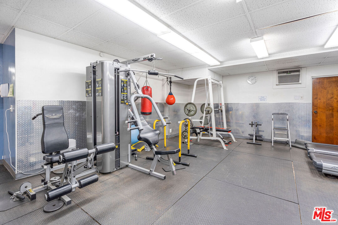 6000 Canterbury Dr Unit: D212