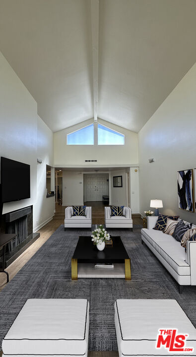 1531 Camden Ave Unit: PH3