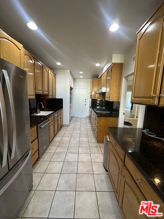 1531 Camden Ave Unit: PH3