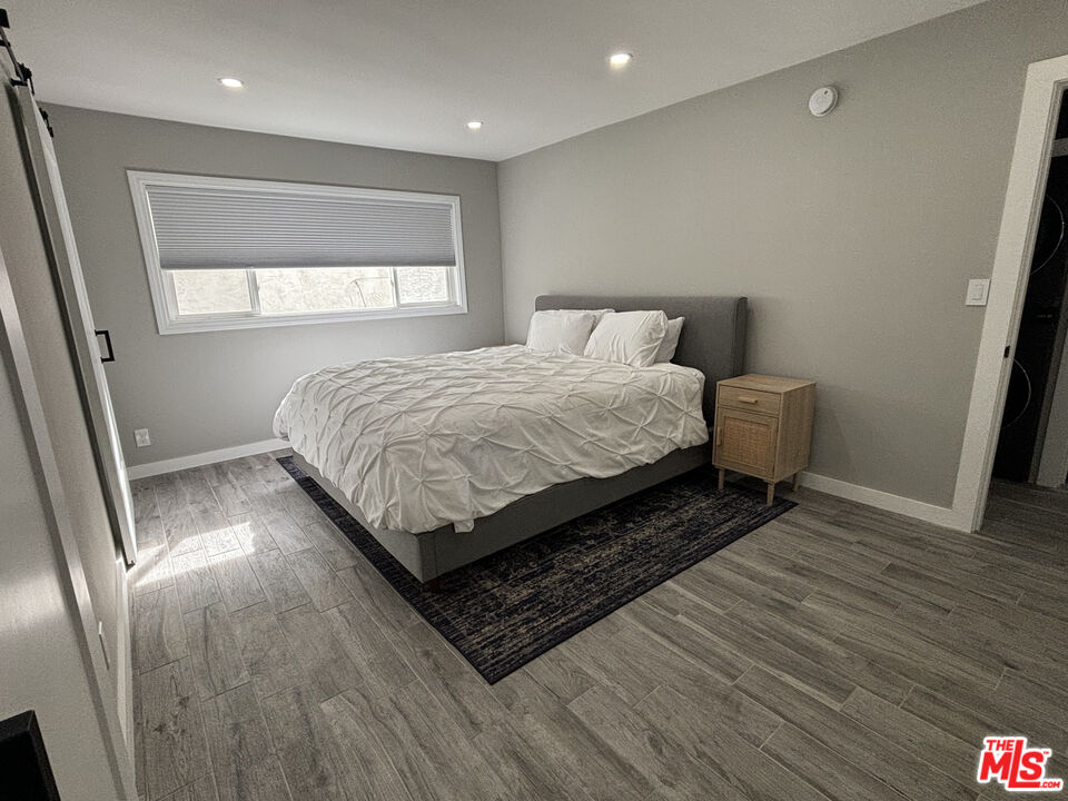 940 7th St Unit: 9