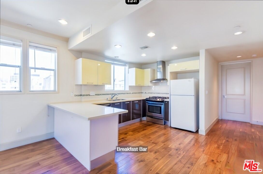 848 Irolo St Unit: 408