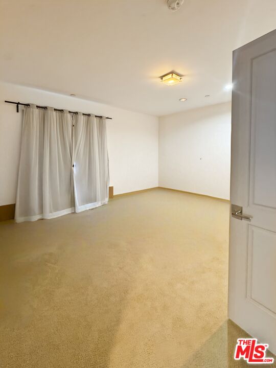 848 Irolo St Unit: 408
