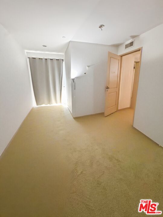 848 Irolo St Unit: 408