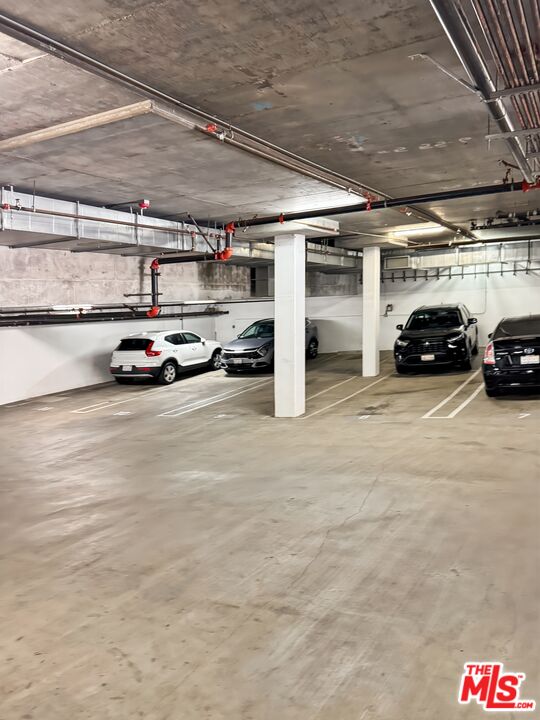 848 Irolo St Unit: 408