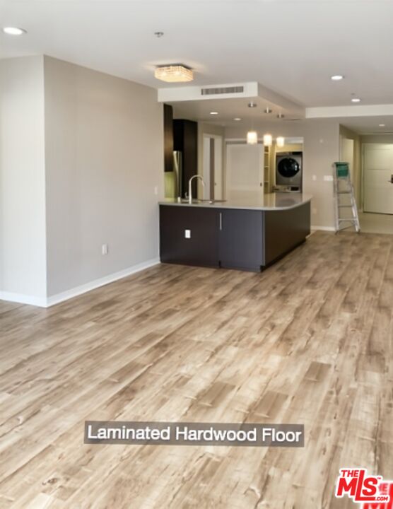 540 S Kenmore Ave Unit: 204