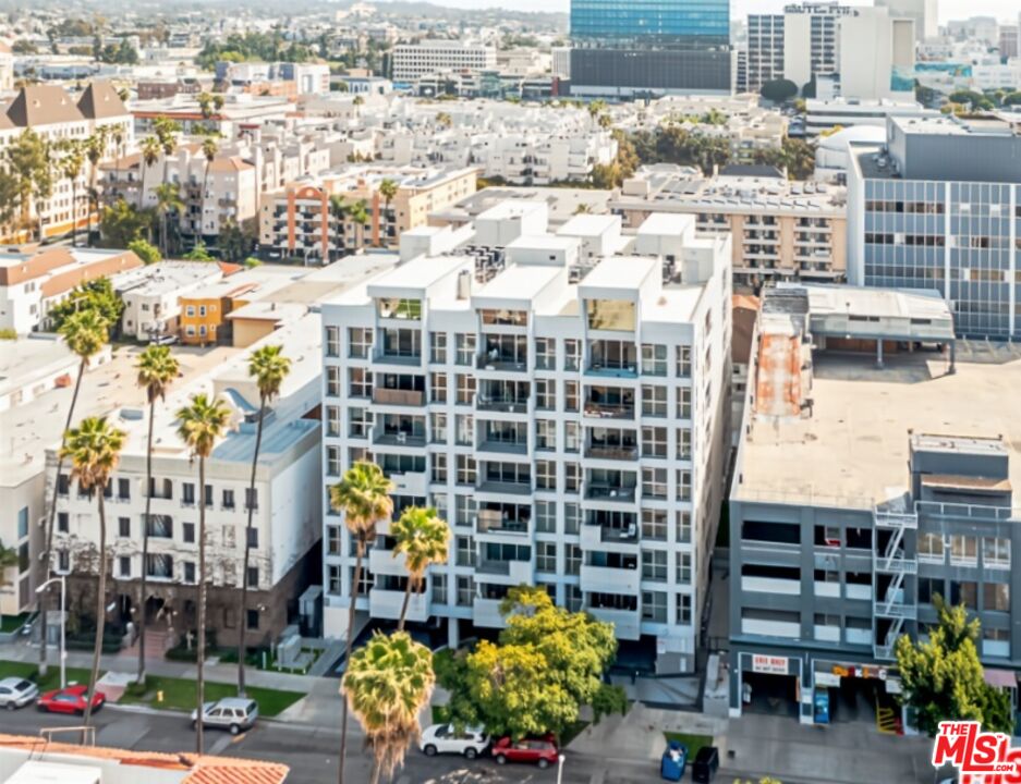 540 S Kenmore Ave Unit: 204