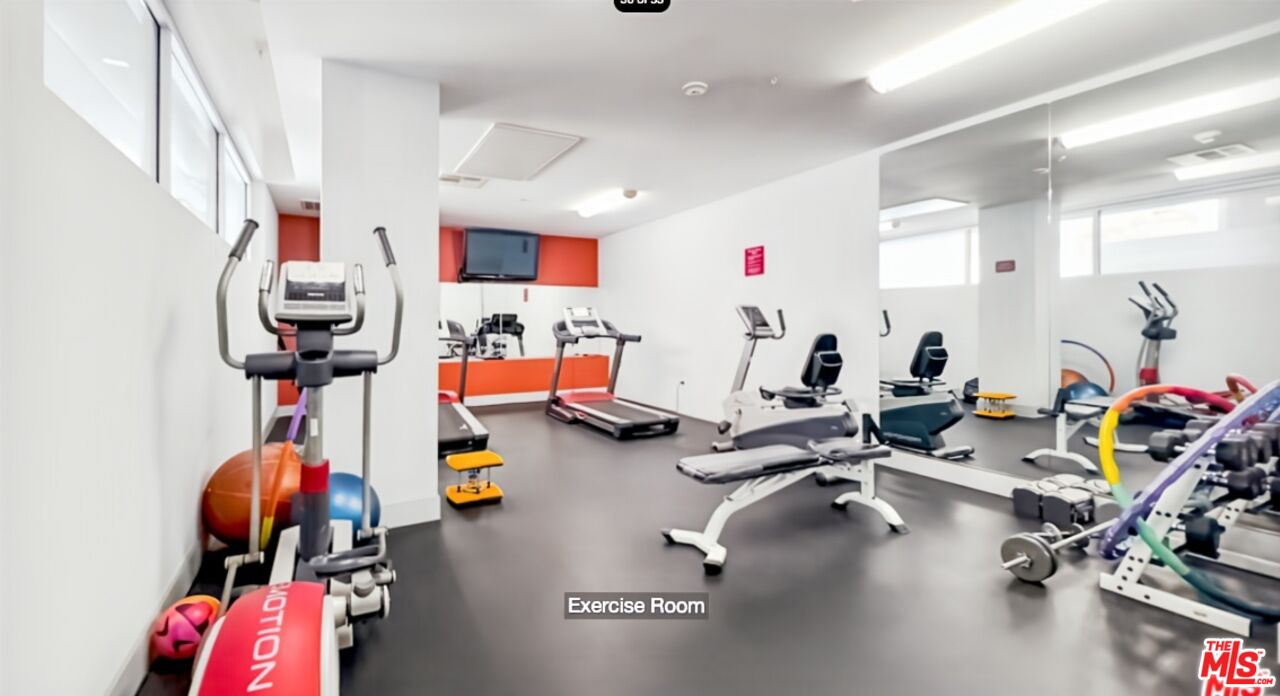 540 S Kenmore Ave Unit: 204